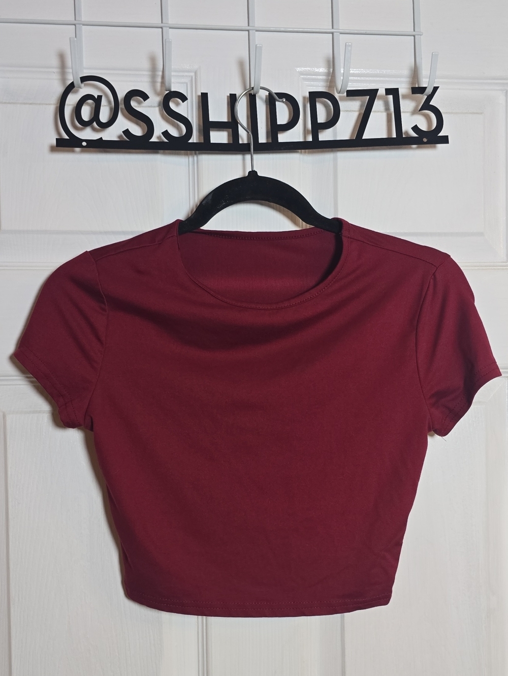 SHEIN S Small Burgundy Short Sleeve Crop Tee
